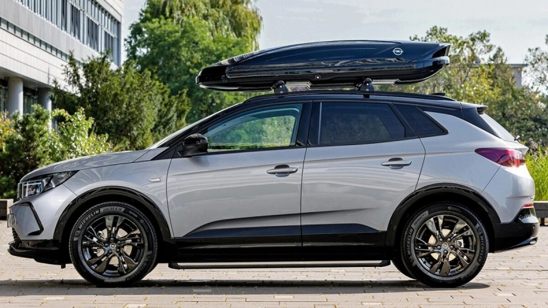 Opel Grandland 2022 получил новую линейку аксессуаров